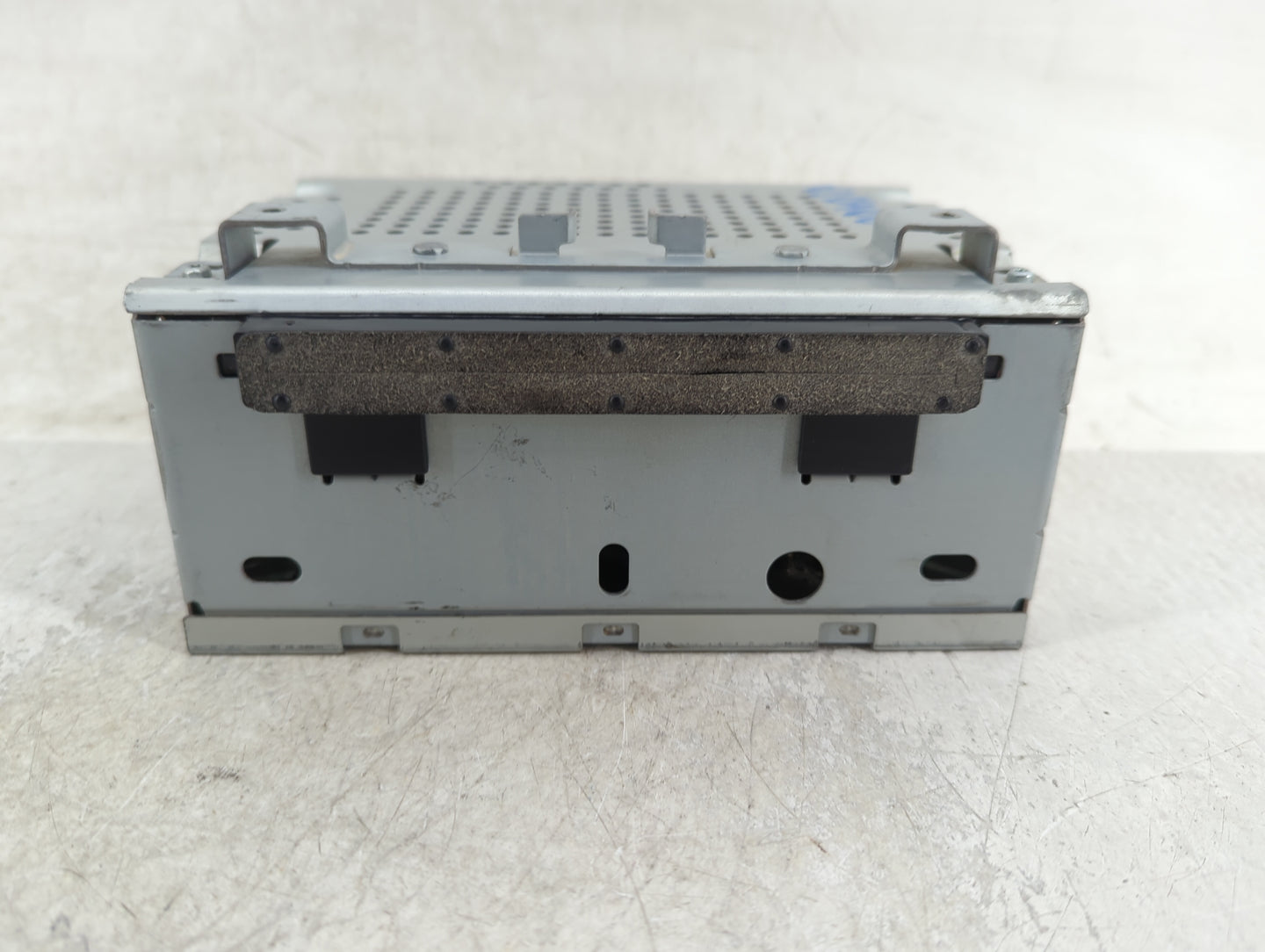 2014-2015 Ford Fiesta Radio AM FM Cd Player Receiver Replacement P/N:D2BT-19C107-EC Fits Fits 2014 2015 OEM Used Auto Parts 