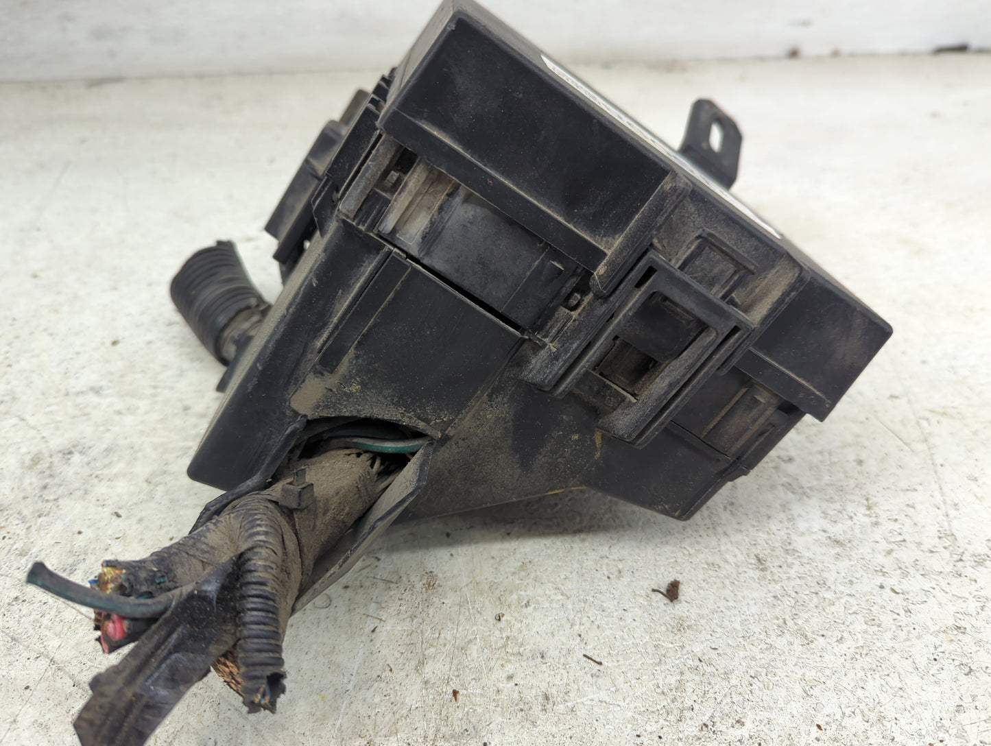 2014-2019 Ford Fiesta Fusebox Fuse Box Panel Relay Module P/N: Fits Fits 2014 2015 2016 2017 2018 2019 OEM Used Auto Parts -