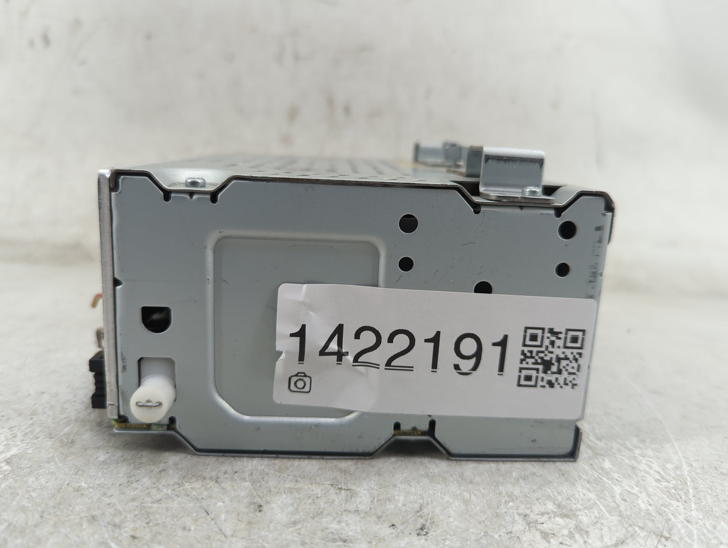 2014-2015 Ford Fiesta Radio AM FM Cd Player Receiver Replacement P/N:D2BT-19C107-AC BMAC026861 Fits Fits 2014 2015 OEM Used 