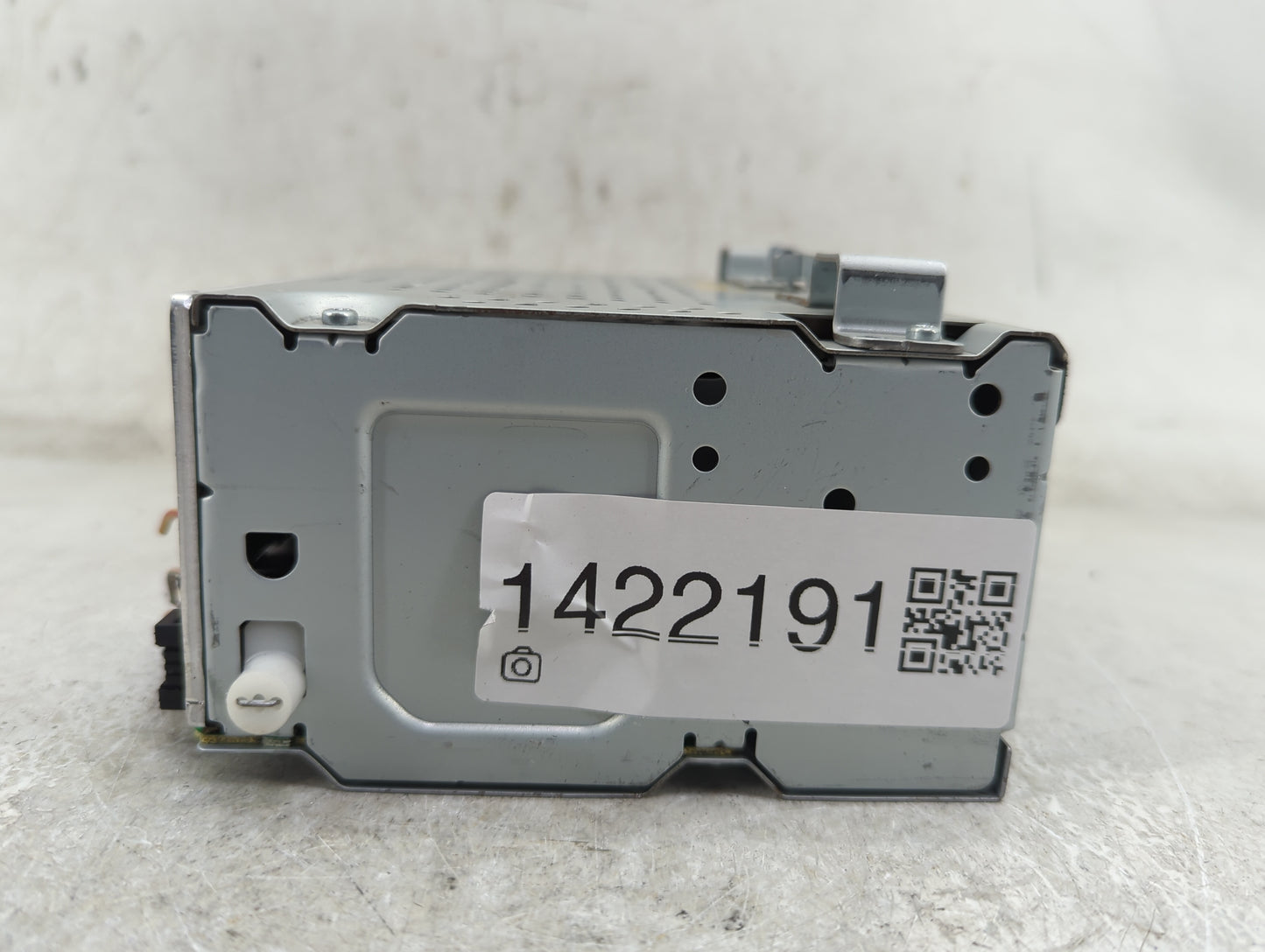 2014-2015 Ford Fiesta Radio AM FM Cd Player Receiver Replacement P/N:D2BT-19C107-AC BMAC026861 Fits Fits 2014 2015 OEM Used 
