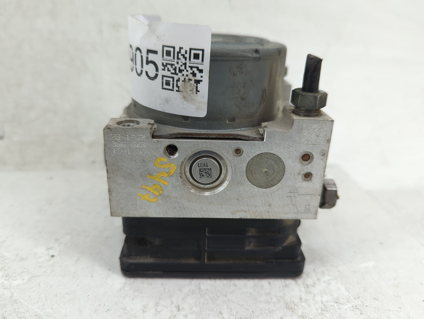 2014 Ford Fiesta ABS Pump Control Module Replacement P/N:D2BC-2C219-DB Fits OEM Used Auto Parts - Oemusedautoparts1.com