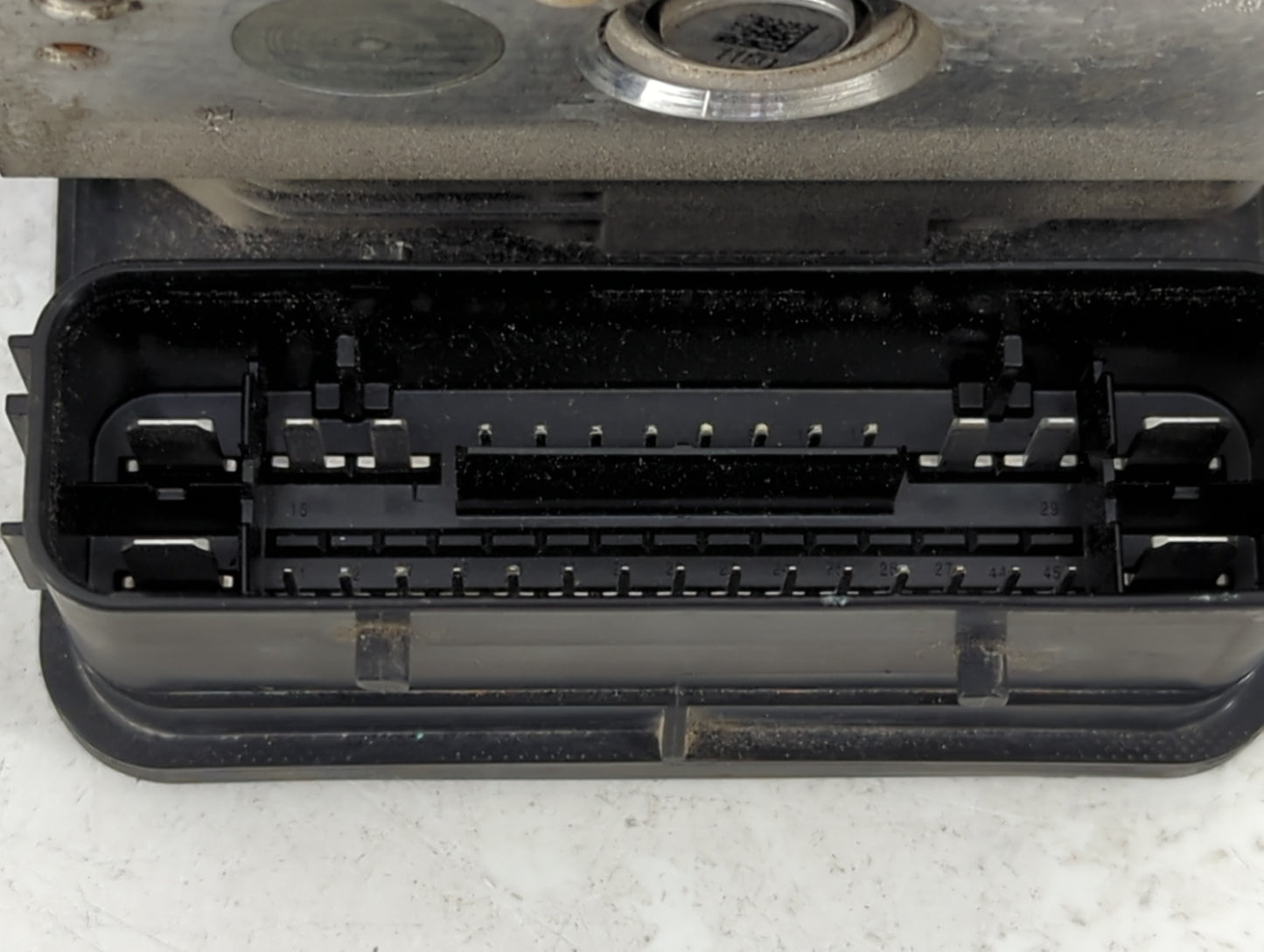 2014 Ford Fiesta ABS Pump Control Module Replacement P/N:D2BC-2C219-DB Fits OEM Used Auto Parts - Oemusedautoparts1.com