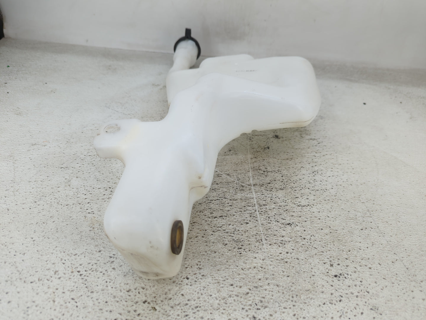 2011-2019 Ford Fiesta Windshield Washer Fluid Reservoir Bottle Oem - Oemusedautoparts1.com