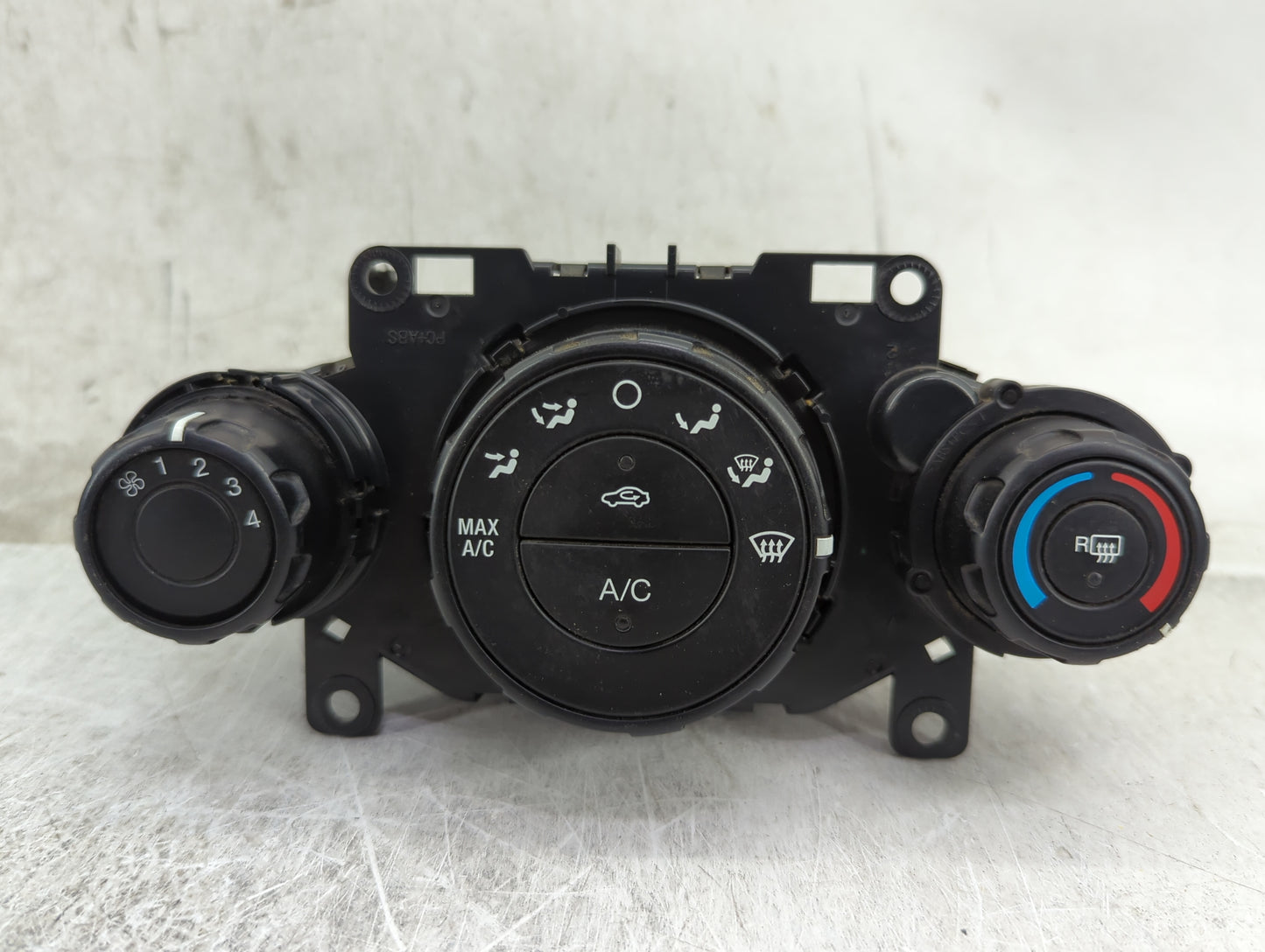 2014 Ford Fiesta Climate Control Module Temperature AC/Heater Replacement P/N:D2BT 19980 AB Fits OEM Used Auto Parts - Oemus