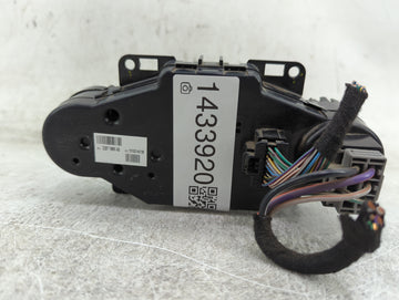 2014 Ford Fiesta Climate Control Module Temperature AC/Heater Replacement P/N:D2BT 19980 AB Fits OEM Used Auto Parts