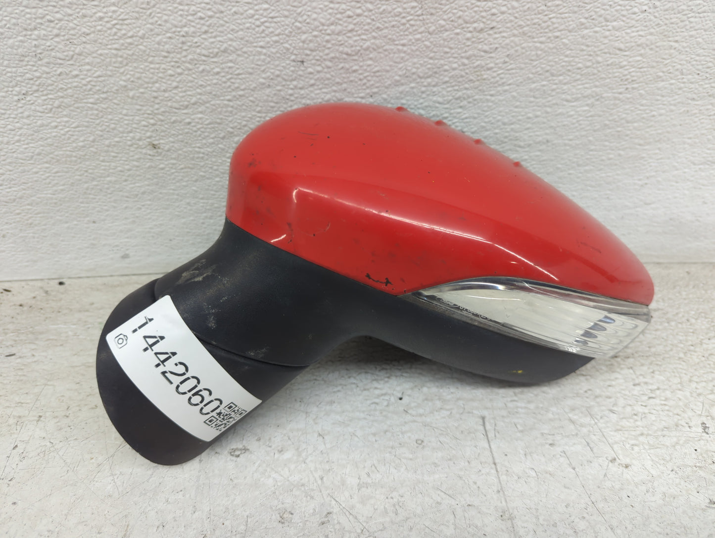 2014-2019 Ford Fiesta Driver Side View Mirror - Left Door Mirror OEM Used - Oemusedautoparts1.com