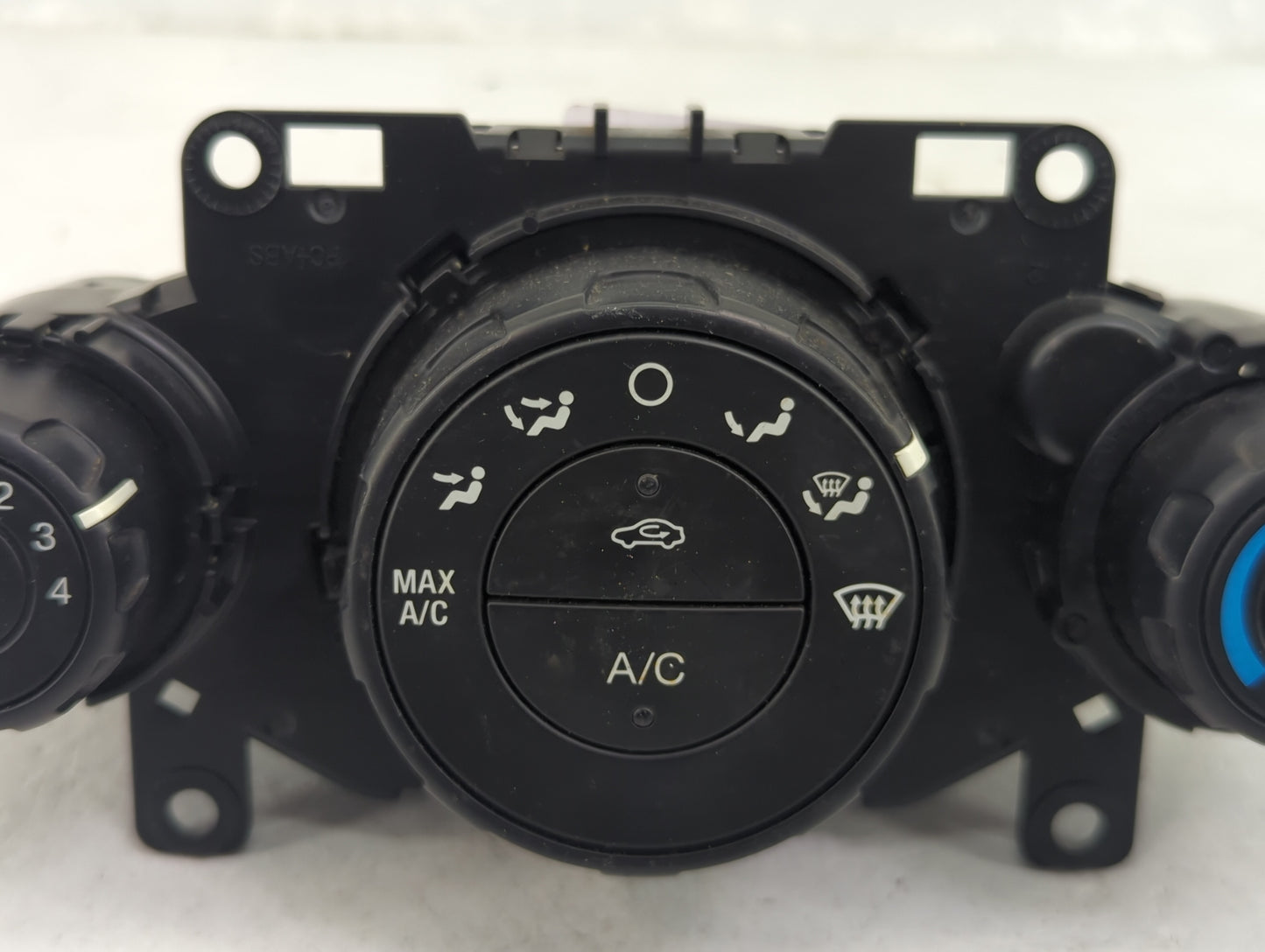 2014 Ford Fiesta Climate Control Module Temperature AC/Heater Replacement P/N:D2BT 19980 AA Fits OEM Used Auto Parts - Oemus