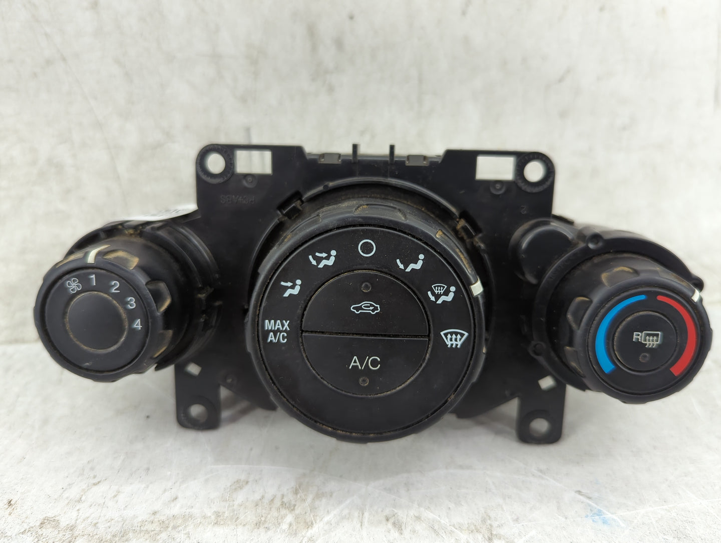 2014-2019 Ford Fiesta Climate Control Module Temperature AC/Heater Replacement P/N:D2BT19980AE Fits OEM Used Auto Parts - Oe