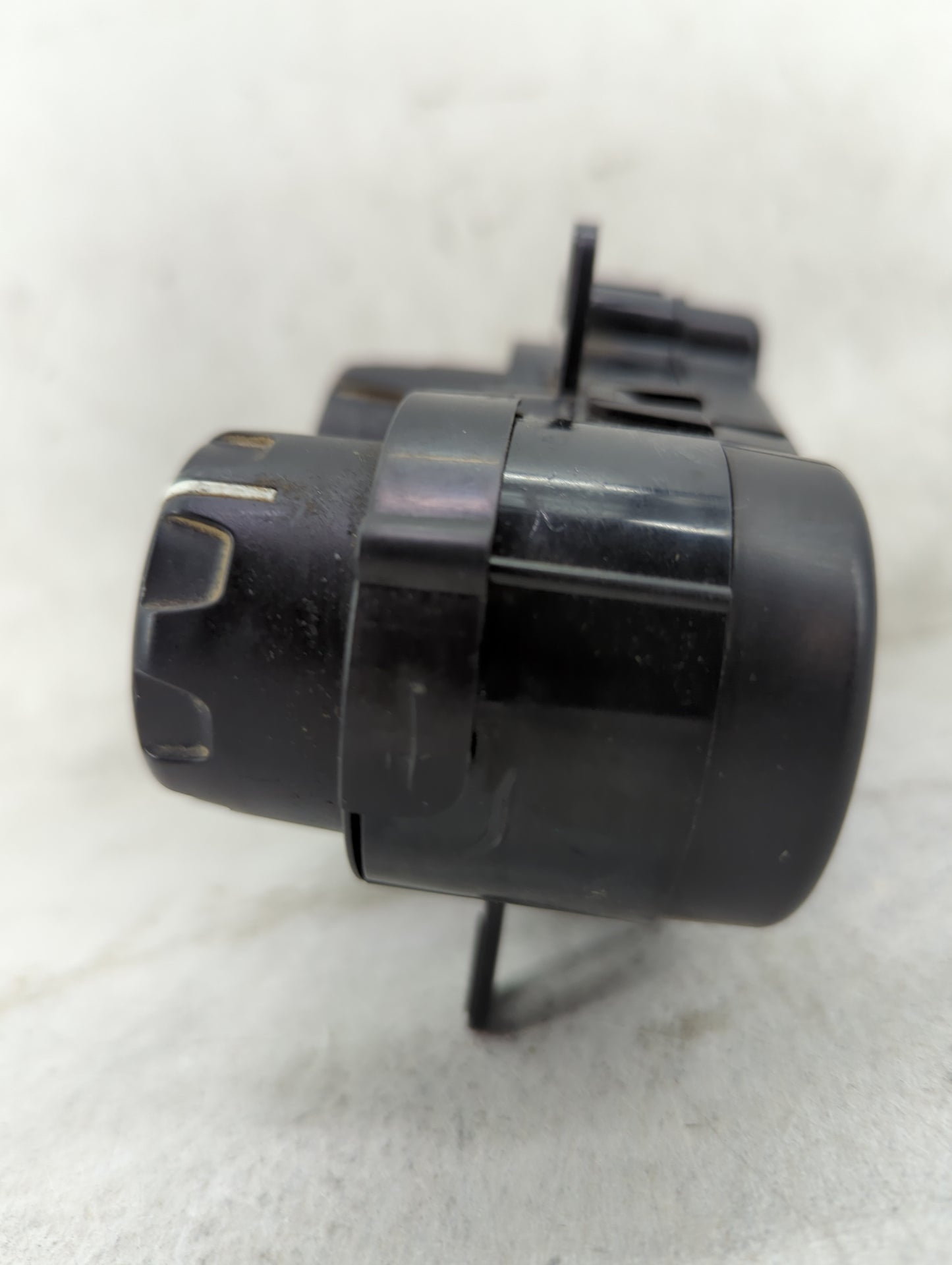 2014-2019 Ford Fiesta Climate Control Module Temperature AC/Heater Replacement P/N:D2BT19980AE Fits OEM Used Auto Parts - Oe