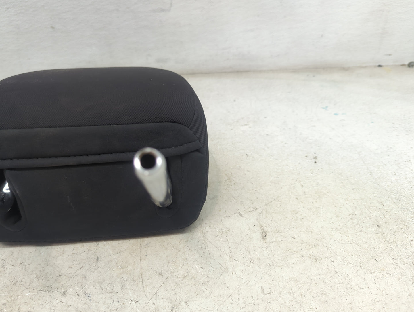 2014 Ford Fiesta Headrest Head Rest Front Driver Seat Black - Oemusedautoparts1.com