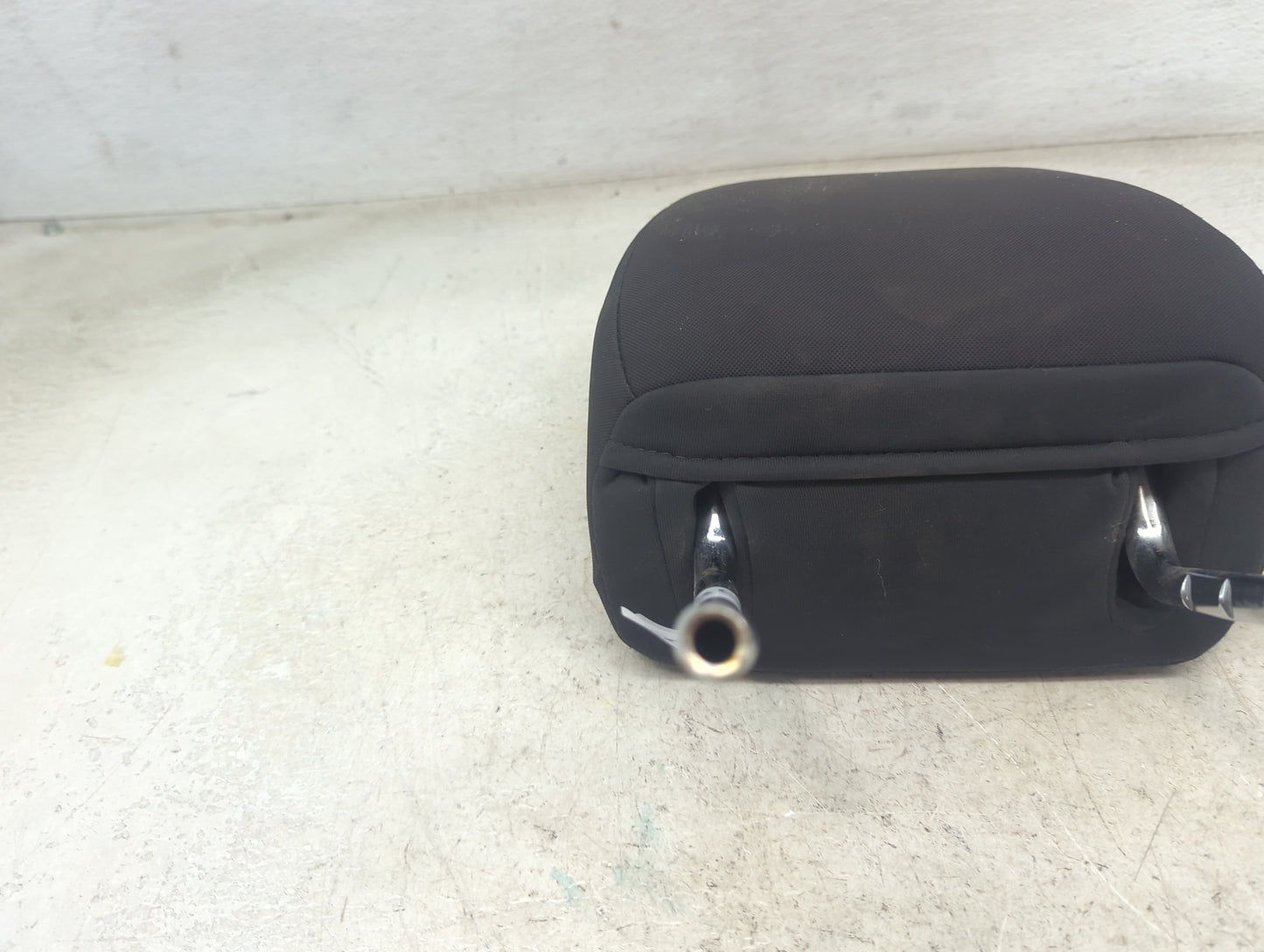 2014 Ford Fiesta Headrest Head Rest Front Driver Seat Black - Oemusedautoparts1.com