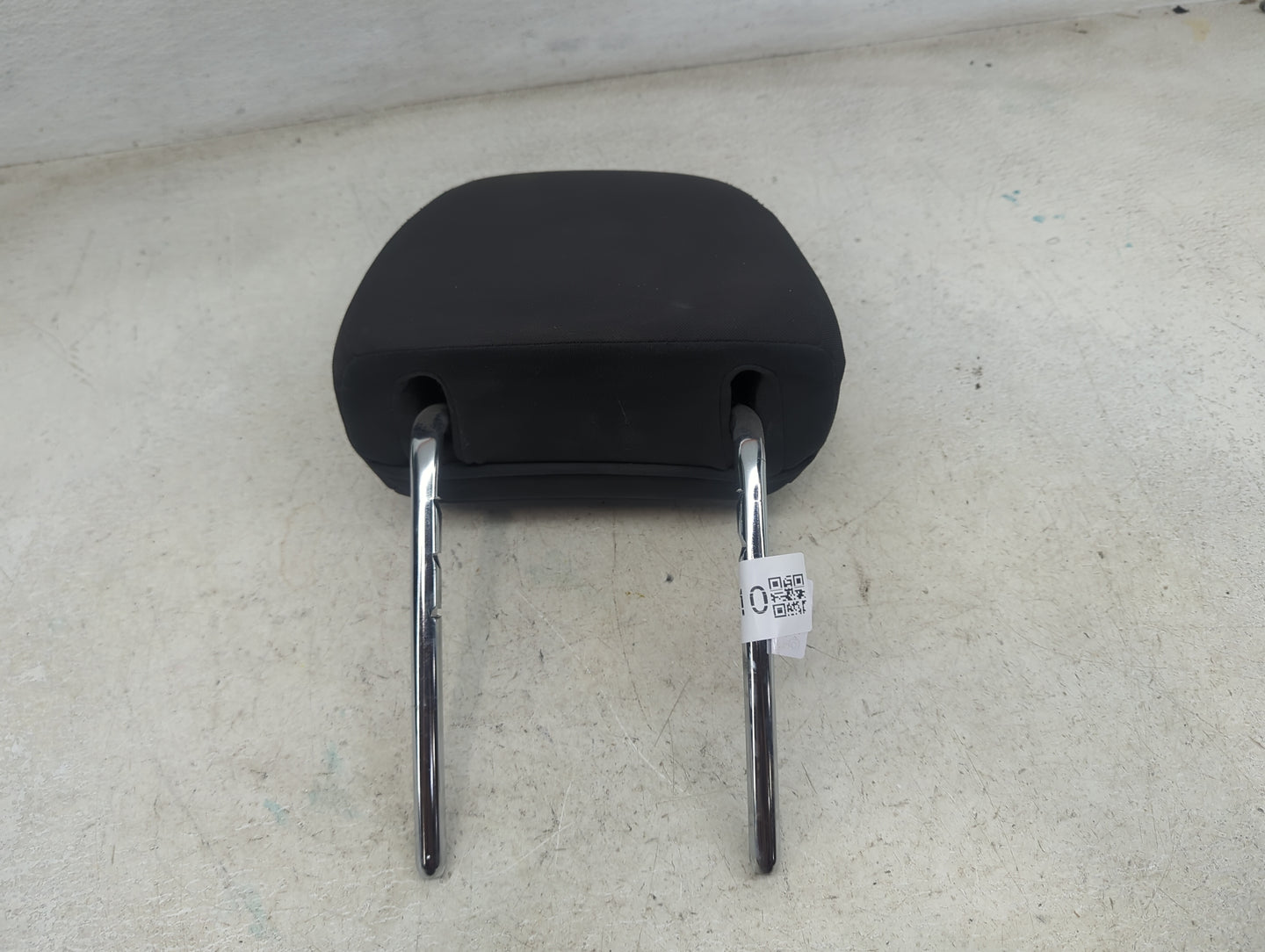 2014 Ford Fiesta Headrest Head Rest Front Driver Seat Black - Oemusedautoparts1.com