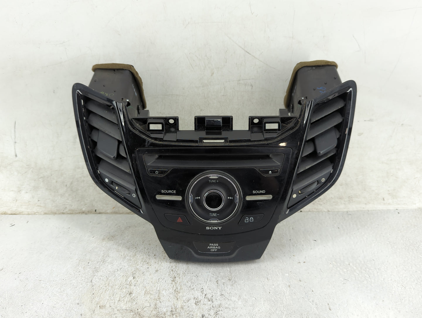 2014-2014 Ford Fiesta Radio Control Panel - Oemusedautoparts1.com