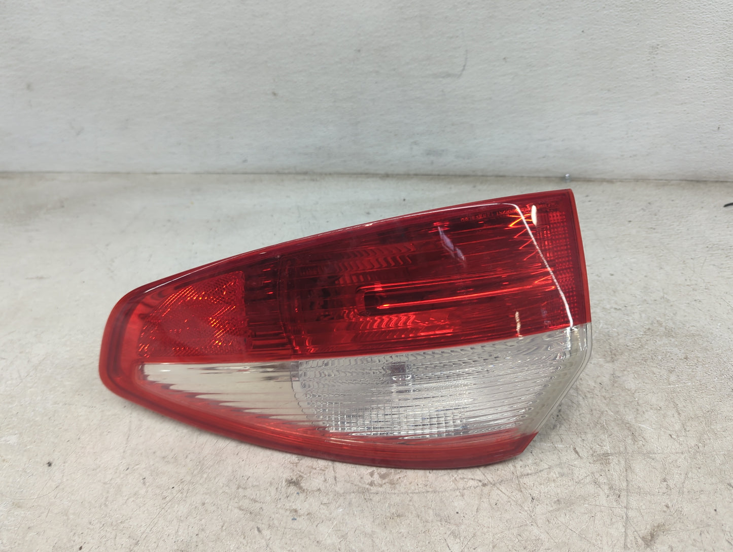 2014-2019 Ford Fiesta Tail Light Assembly Passenger Right OEM P/N:D2BB-13404-BC 404-BC9921 Fits Fits 2014 2015 2016 2017 201