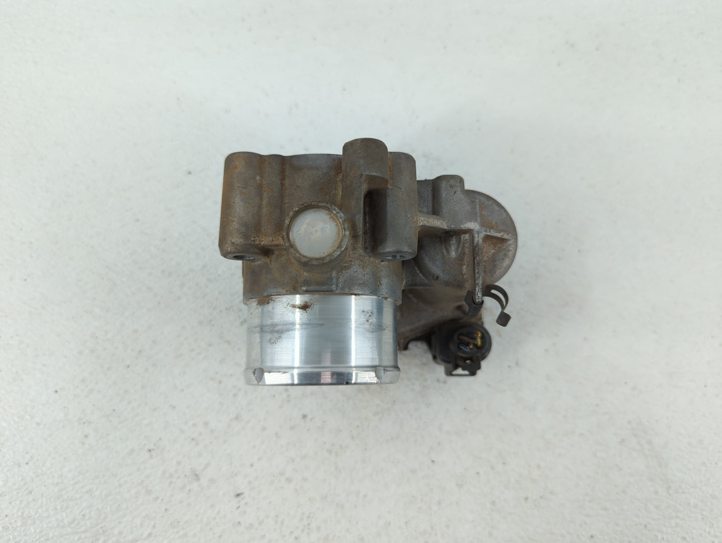 2011-2014 Ford Fiesta Throttle Body P/N:7S7G-9F991-CA 7S7G-9F991-BA, 7S7G-9F991-B7A Fits Fits 2011 2012 2013 2014 OEM Used A