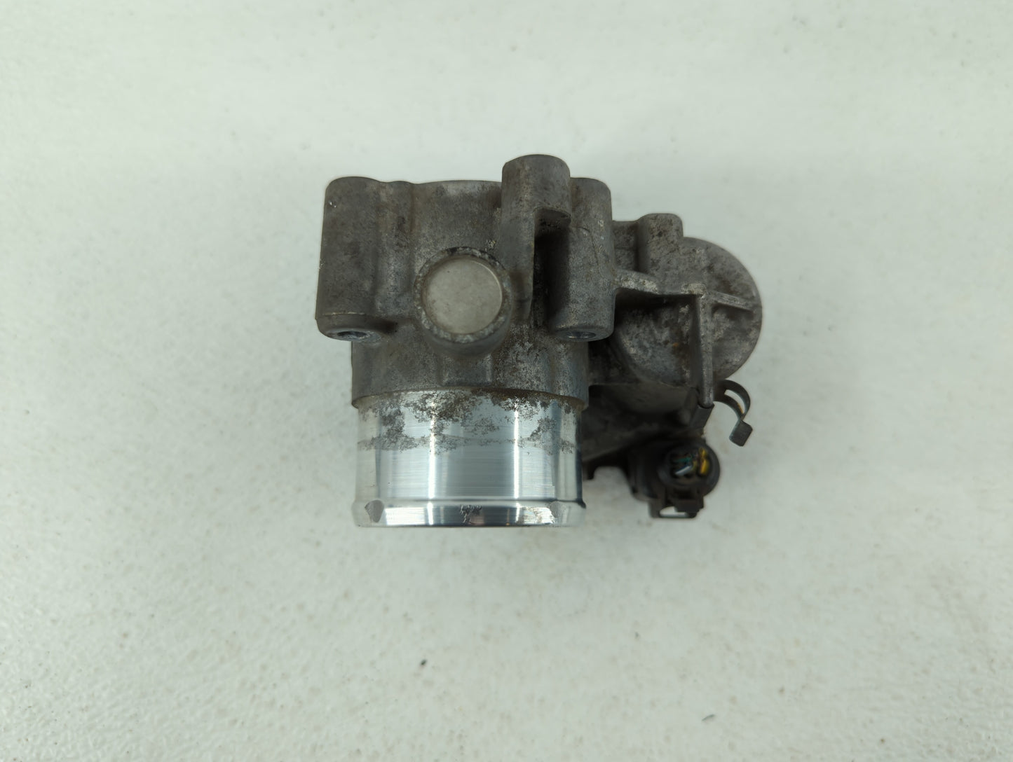 2011-2014 Ford Fiesta Throttle Body P/N:7S7G-9F991-CA 7S7G-9F991-BA, 7S7G-9F991-B7A Fits Fits 2011 2012 2013 2014 OEM Used A