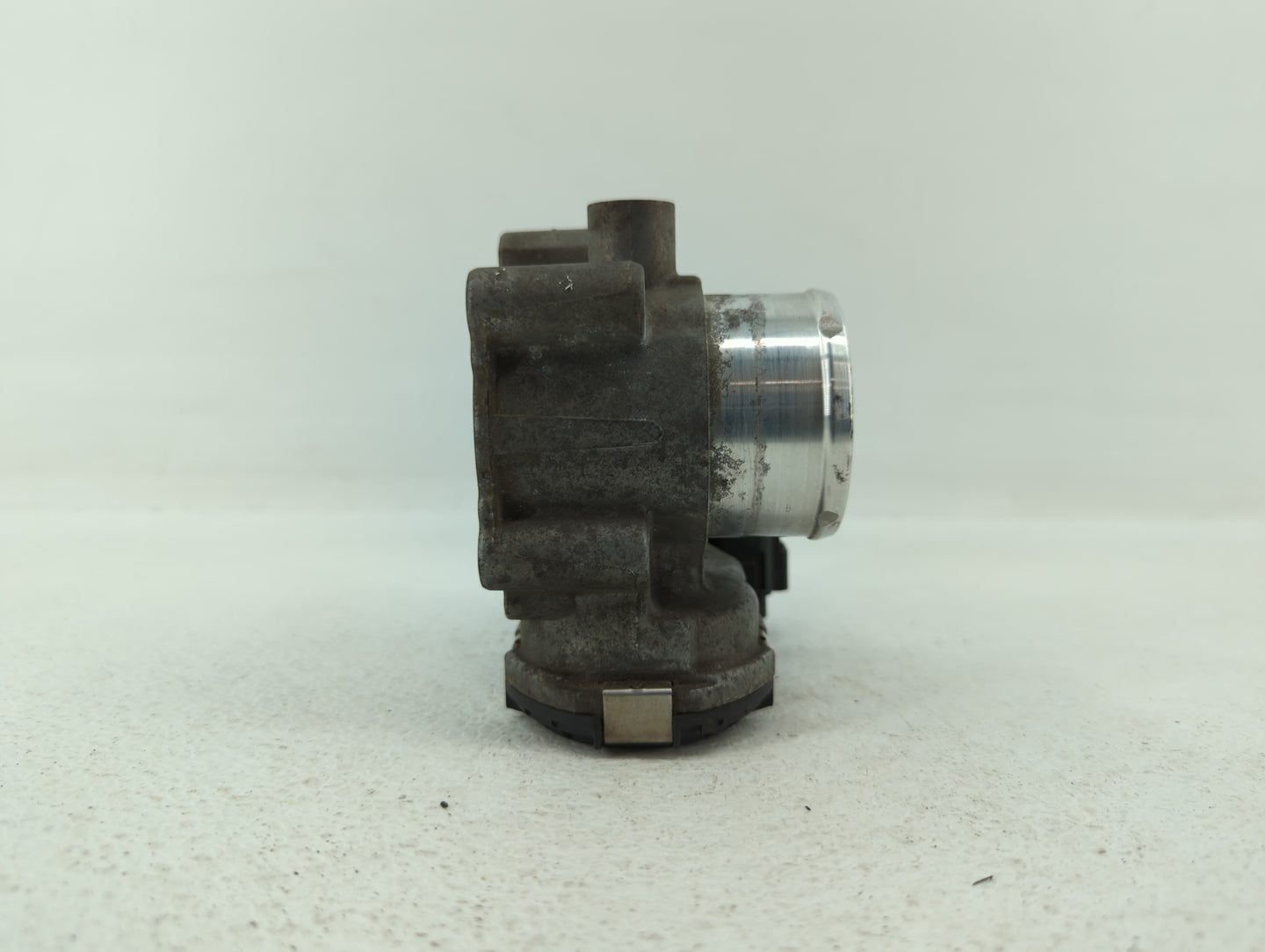 2011-2014 Ford Fiesta Throttle Body P/N:7S7G-9F991-CA 7S7G-9F991-BA, 7S7G-9F991-B7A Fits Fits 2011 2012 2013 2014 OEM Used A
