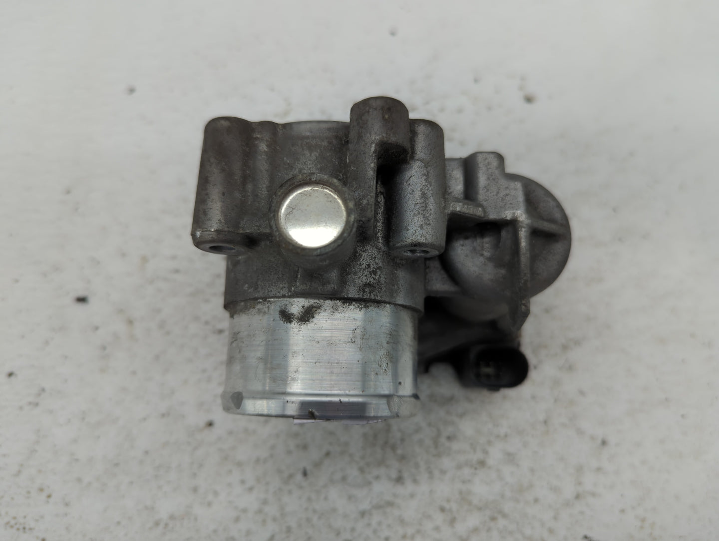 2011-2014 Ford Fiesta Throttle Body P/N:7S7G-9F991-B7A 7S7G-9F991-CA, 7S7G-9F991-BA Fits Fits 2011 2012 2013 2014 OEM Used A