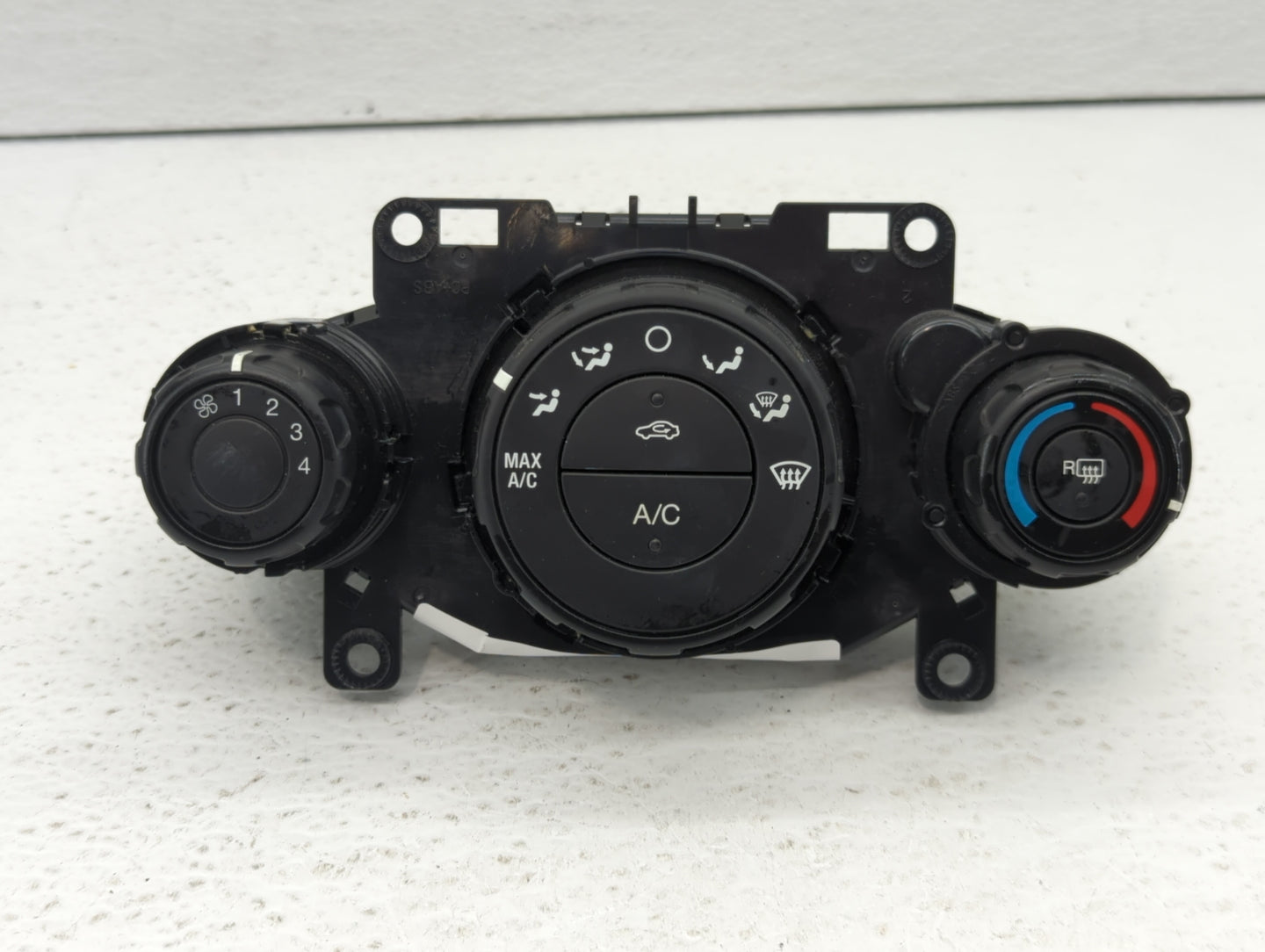 2014 Ford Fiesta Climate Control Module Temperature AC/Heater Replacement P/N:D2BT-19980-AB Fits OEM Used Auto Parts - Oemus