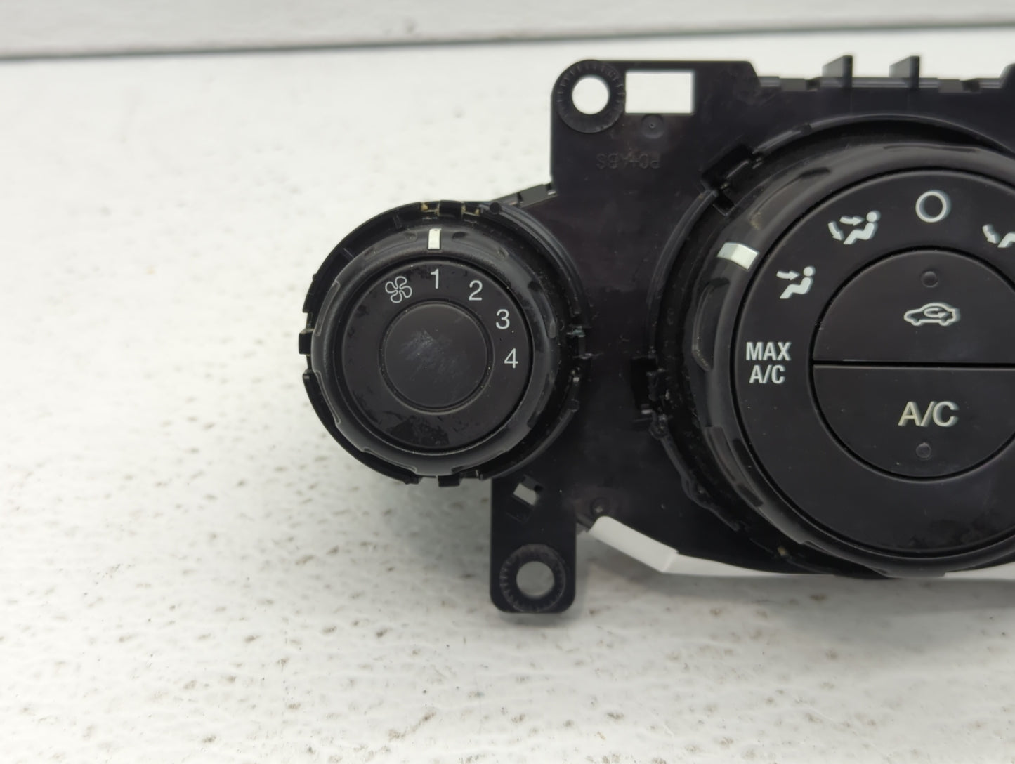 2014 Ford Fiesta Climate Control Module Temperature AC/Heater Replacement P/N:D2BT-19980-AB Fits OEM Used Auto Parts - Oemus