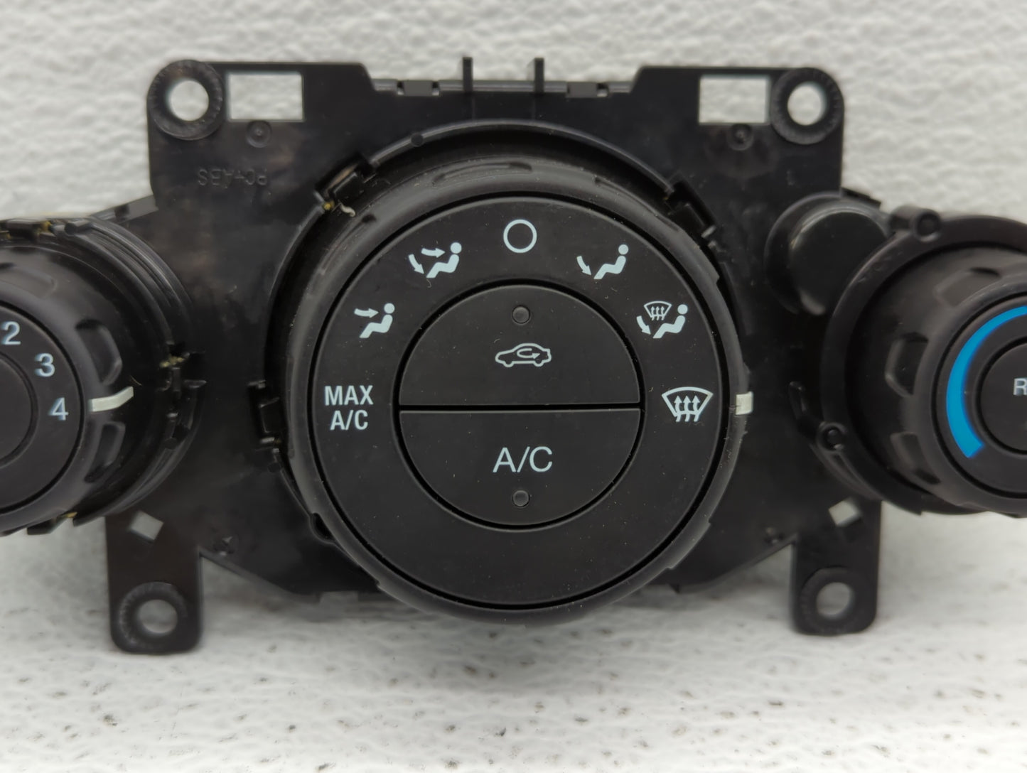 2014-2019 Ford Fiesta Climate Control Module Temperature AC/Heater Replacement P/N:D2BT-19980-AE Fits OEM Used Auto Parts - 