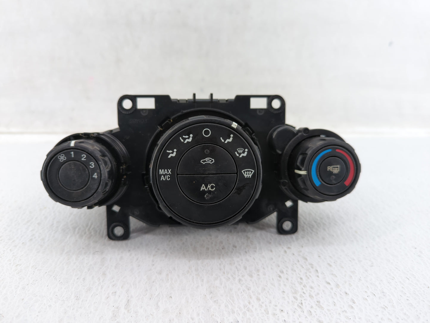 2014 Ford Fiesta Climate Control Module Temperature AC/Heater Replacement P/N:D2BT-19980 AB Fits OEM Used Auto Parts - Oemus