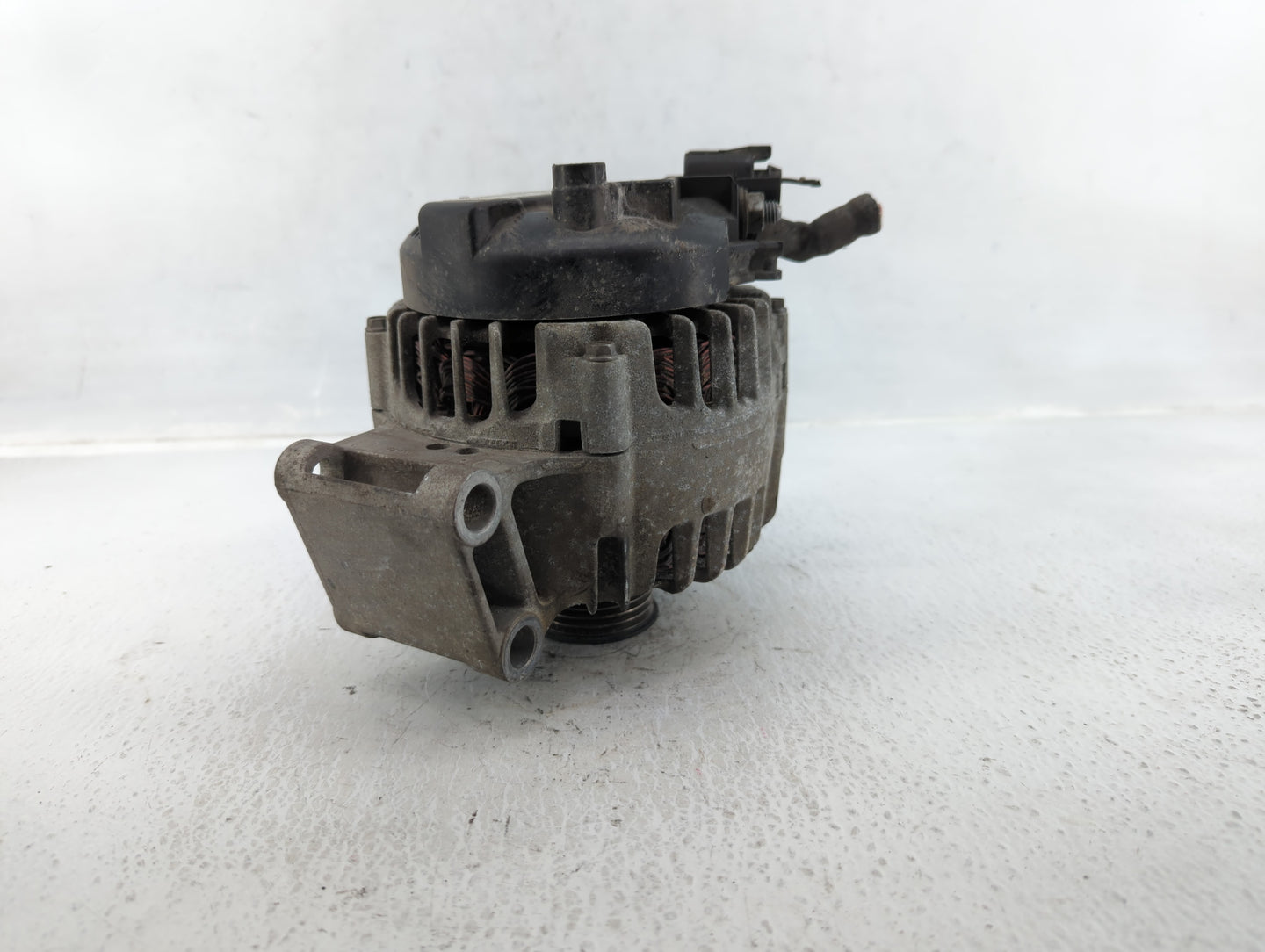 2011-2019 Ford Fiesta Alternator Replacement Generator Charging Assembly Engine OEM P/N:AE8T-10300-AA Fits OEM Used Auto Par