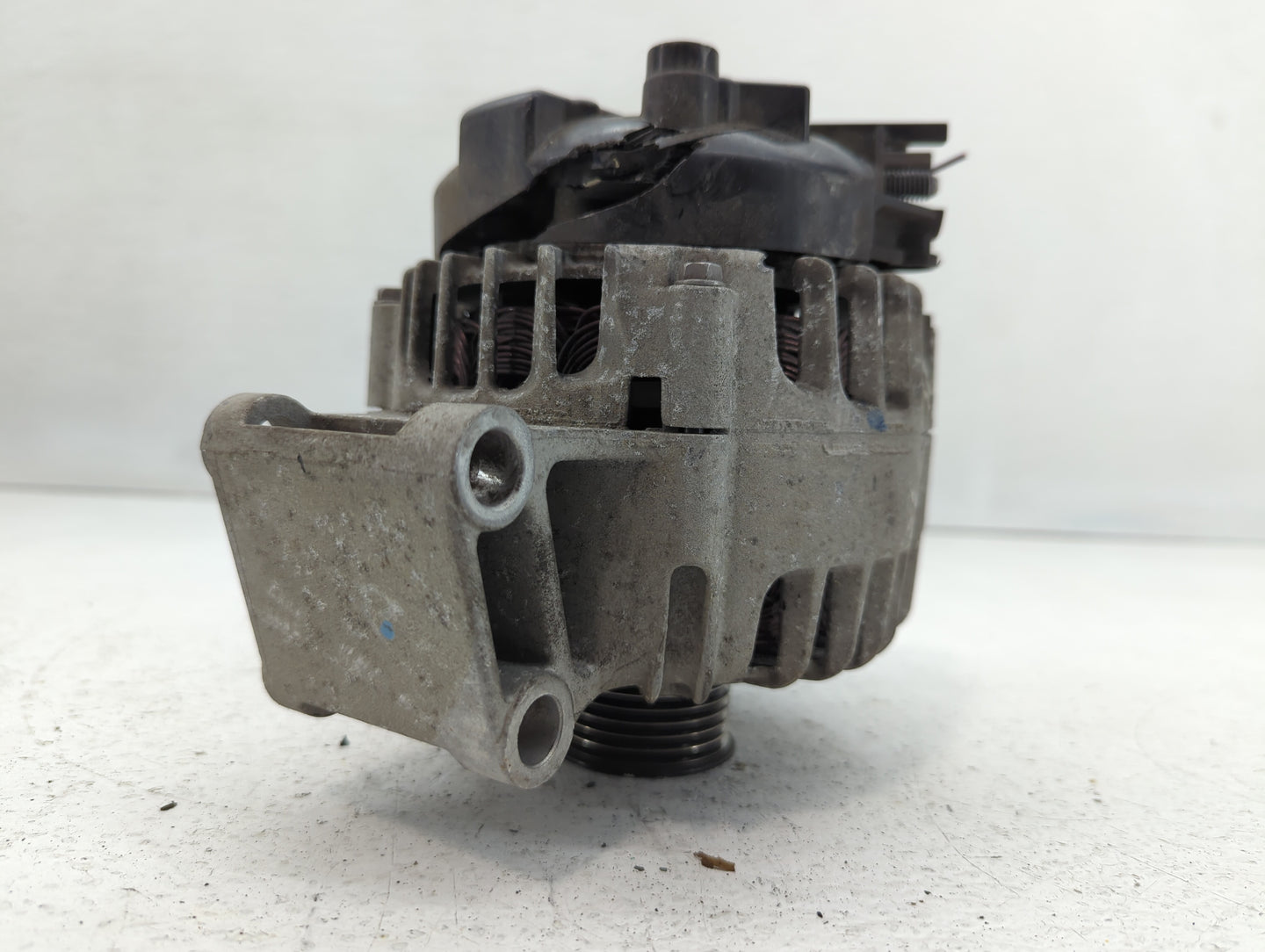 2011-2019 Ford Fiesta Alternator Replacement Generator Charging Assembly Engine OEM P/N:2608513 C AE8T-10300-AA Fits OEM Use