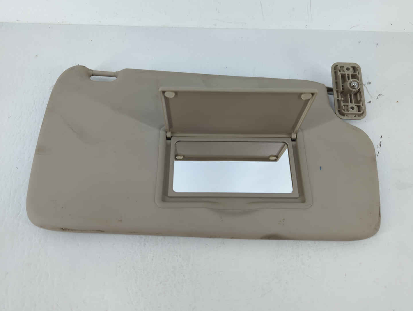 2011-2019 Ford Fiesta Sun Visor Shade Replacement Passenger Right Mirror Fits Fits 2011 2012 2013 2014 2015 2016 2017 2018 2