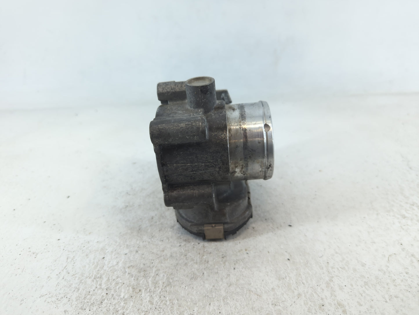 2011-2014 Ford Fiesta Throttle Body P/N:7S7G-9F991-CA Fits Fits 2011 2012 2013 2014 OEM Used Auto Parts - Oemusedautoparts1.