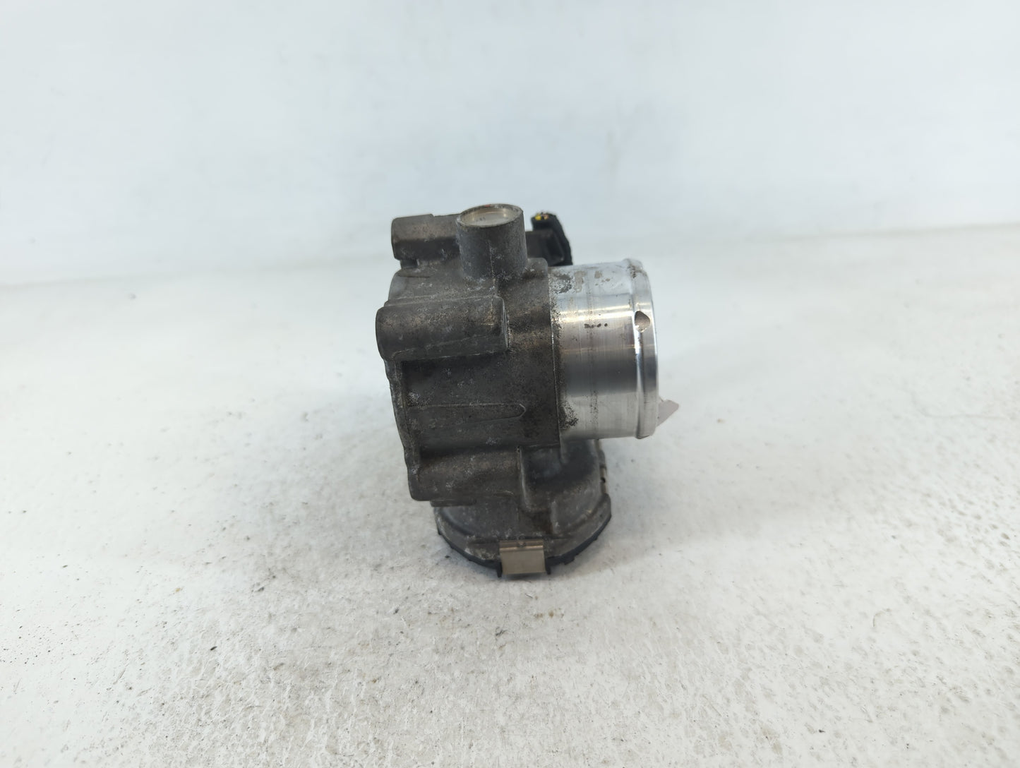 2014-2019 Ford Fiesta Throttle Body P/N:7S7G-9F991-CA Fits Fits 2013 2014 2015 2016 2017 2018 2019 OEM Used Auto Parts - Oem