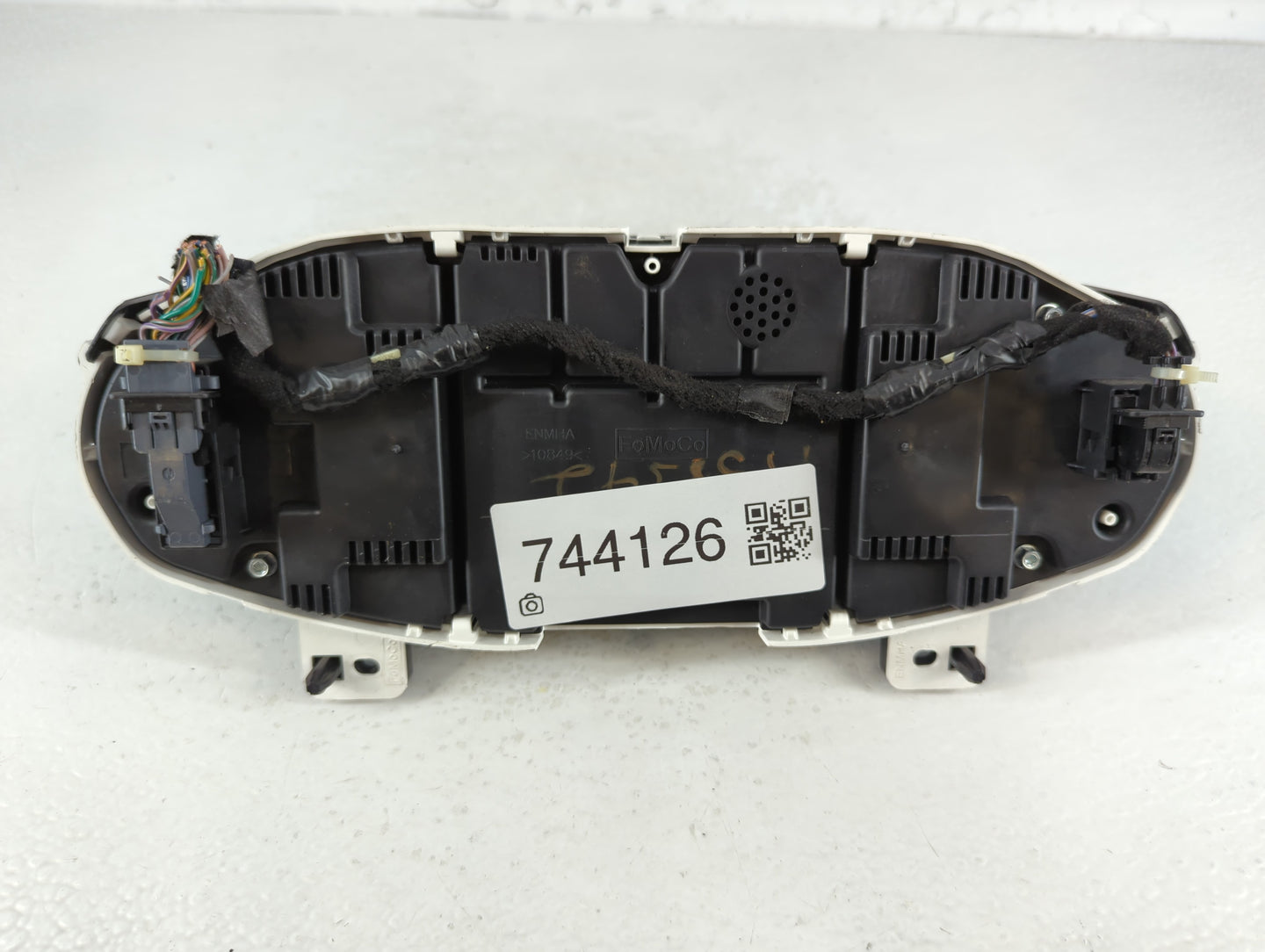 2014-2015 Ford Fiesta Instrument Cluster Speedometer Gauges Fits Fits 2014 2015 OEM Used Auto Parts - Oemusedautoparts1.com