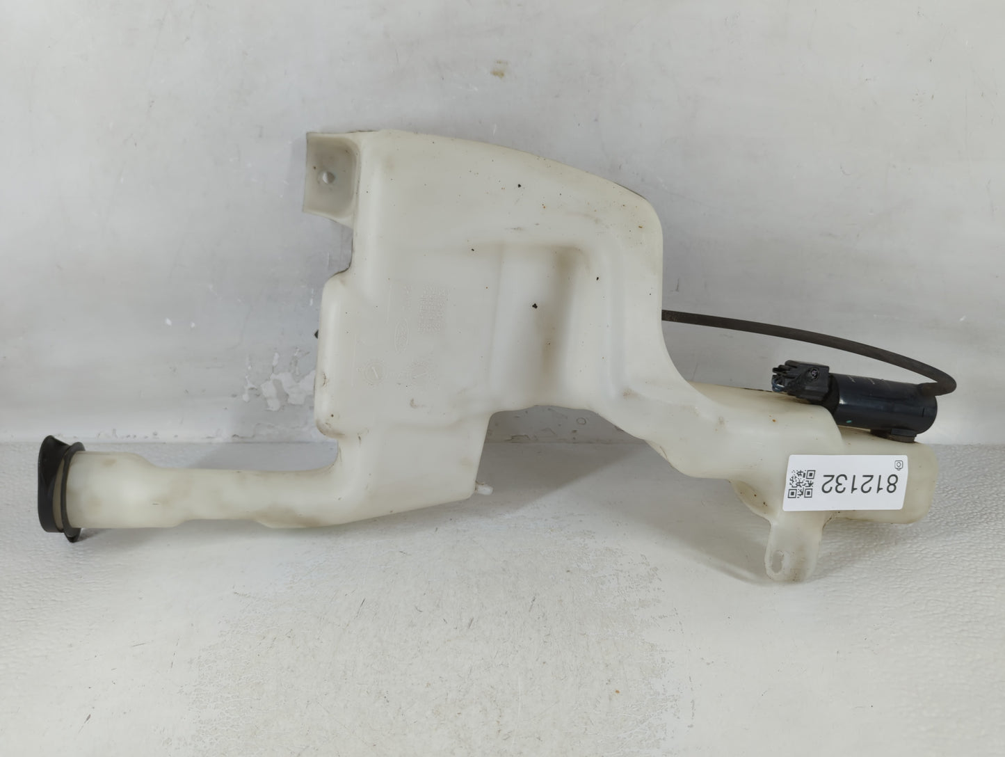 2011-2019 Ford Fiesta Windshield Washer Fluid Reservoir Bottle Oem - Oemusedautoparts1.com