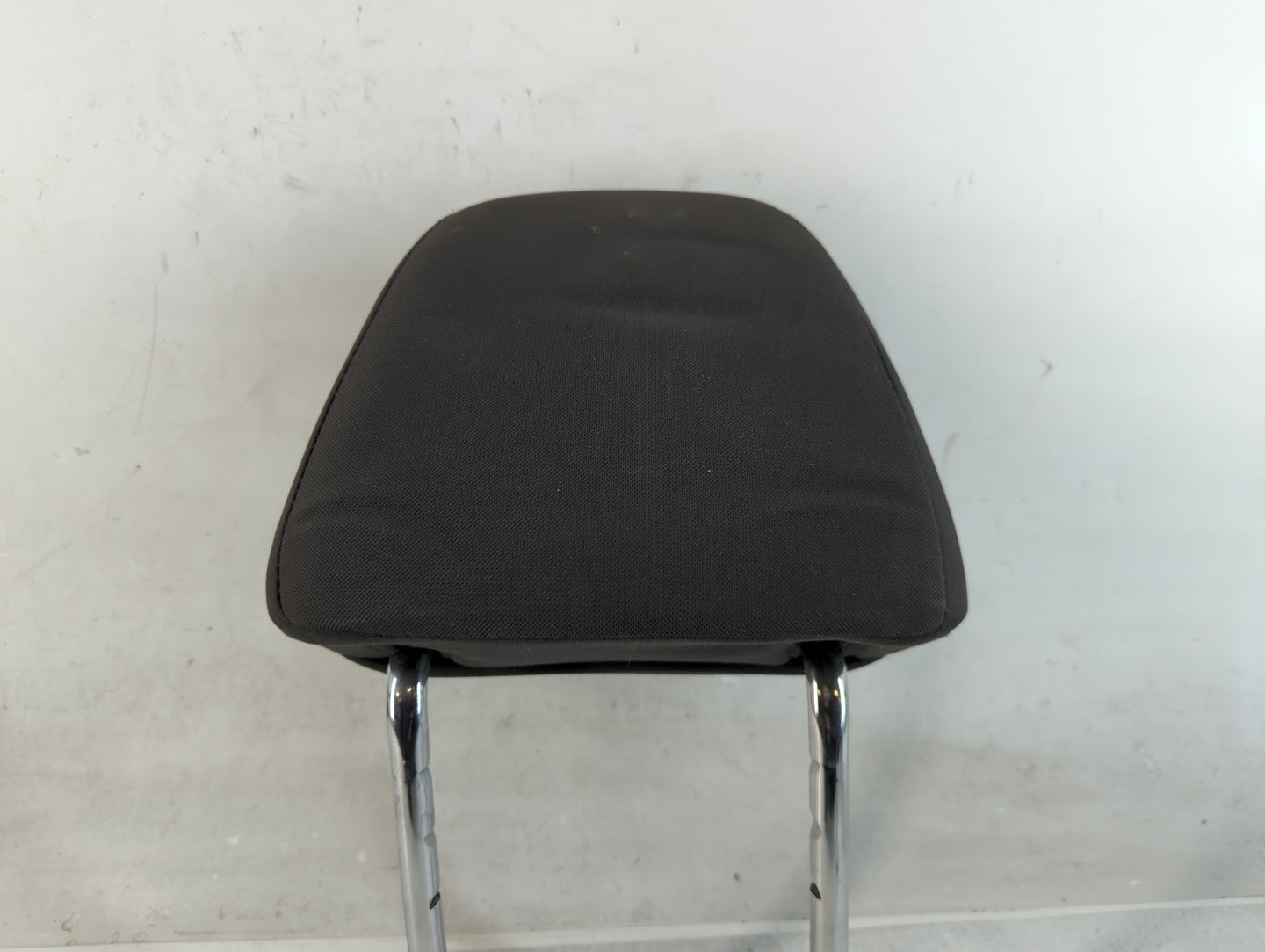 2014-2018 Ford Fiesta Headrest Head Rest Front Driver Passenger Seat Fits Fits 2014 2015 2016 2017 2018 OEM Used Auto Parts 