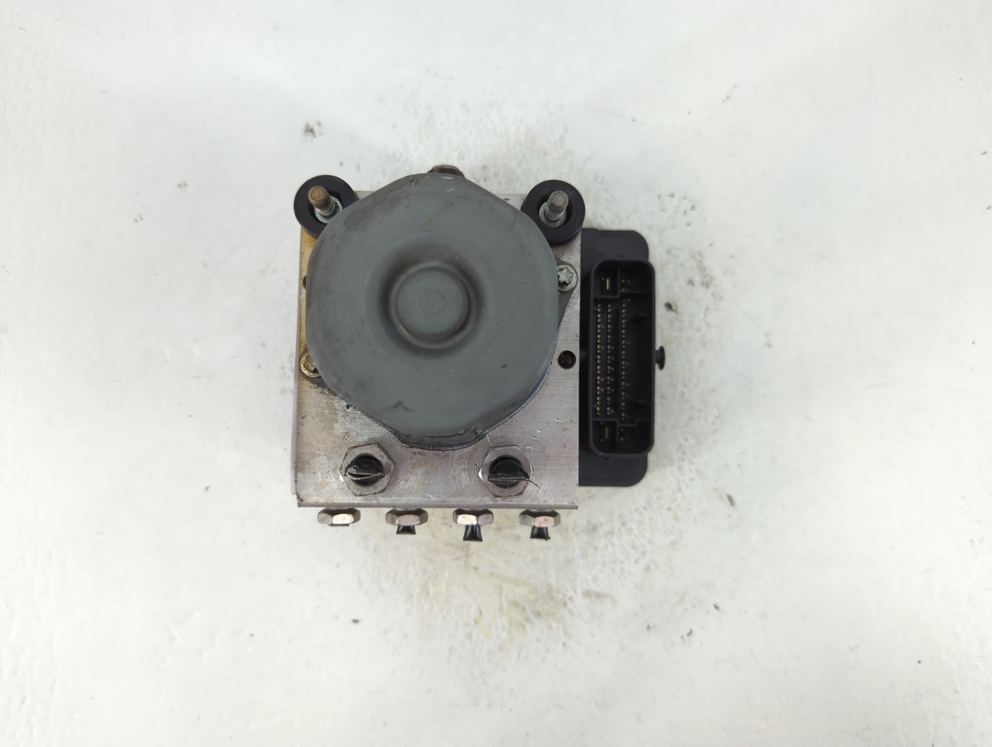2013-2014 Ford Flex ABS Pump Control Module Replacement P/N:DA83-2C405-A Fits Fits 2013 2014 OEM Used Auto Parts - Oemusedau