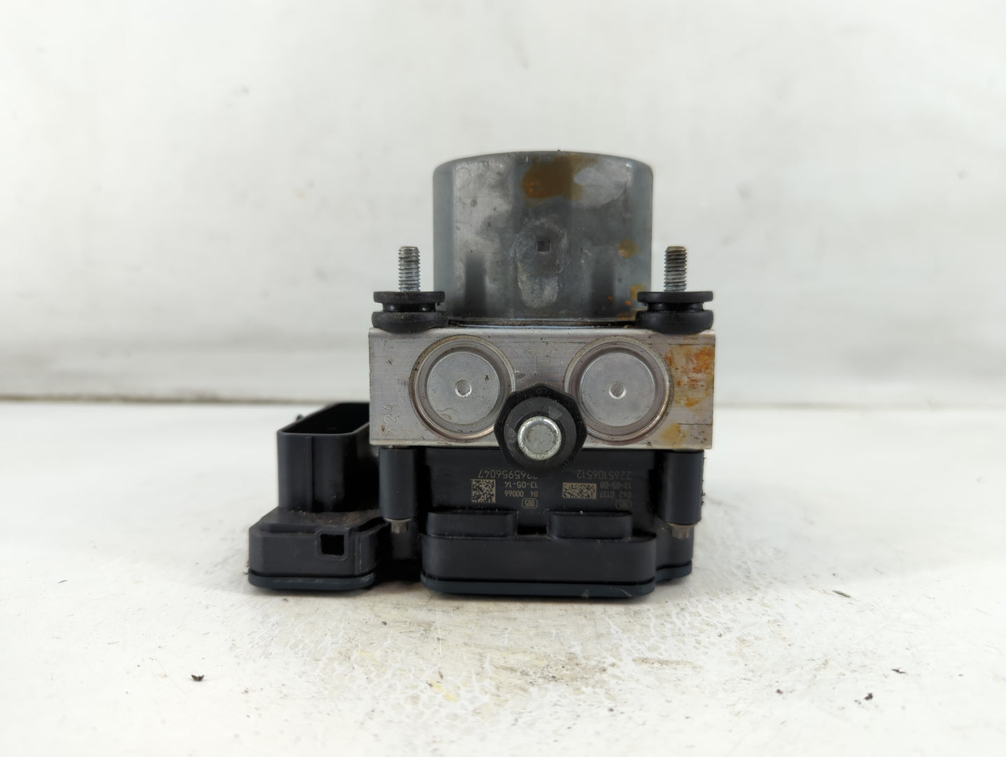 2013-2014 Ford Flex ABS Pump Control Module Replacement P/N:DA83-2C405-A Fits Fits 2013 2014 OEM Used Auto Parts - Oemusedau