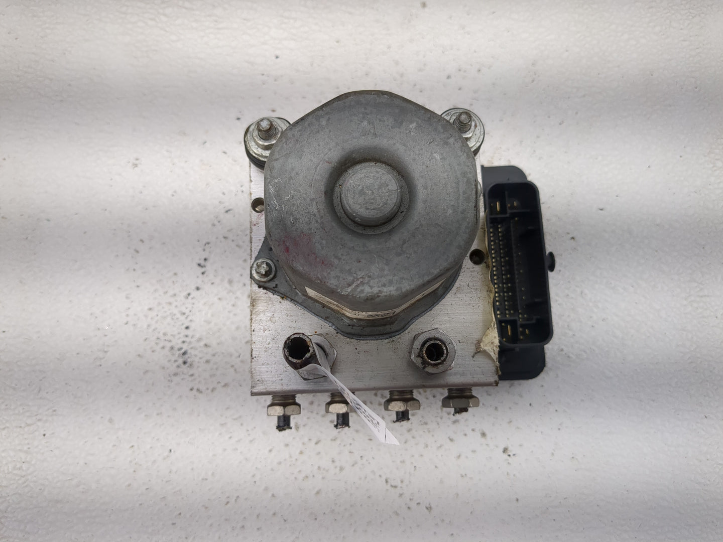 2013-2014 Ford Flex ABS Pump Control Module Replacement P/N:DA83-2C405-AG DA83-2C405-A Fits Fits 2013 2014 OEM Used Auto Par