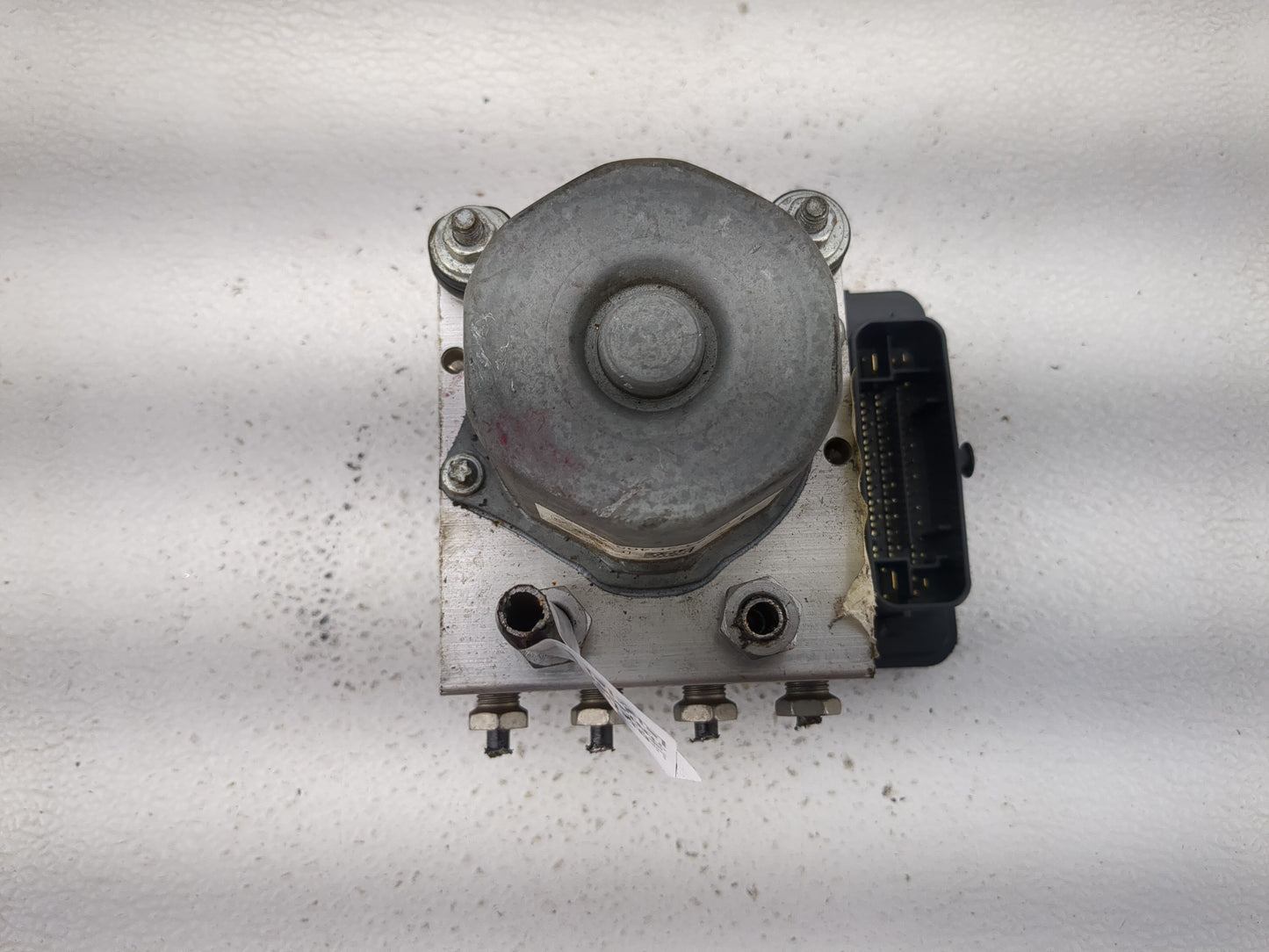 2013-2014 Ford Flex ABS Pump Control Module Replacement P/N:DA83-2C405-AG DA83-2C405-A Fits Fits 2013 2014 OEM Used Auto Par