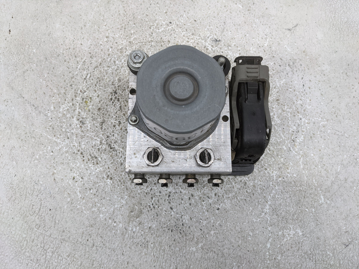 2013-2014 Ford Flex Anti-Lock Brake ABS Pump Module Actuator OEM P/N:DA83-2C405-AG DA83-2C405-A Fits Fits 2013 2014 OEM Used