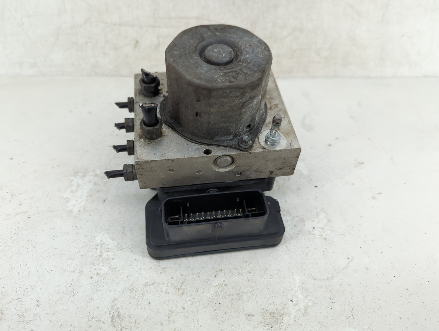 2013-2014 Ford Flex ABS Pump Control Module Replacement P/N:2265106512 0265956061 Fits Fits 2013 2014 OEM Used Auto Parts - 