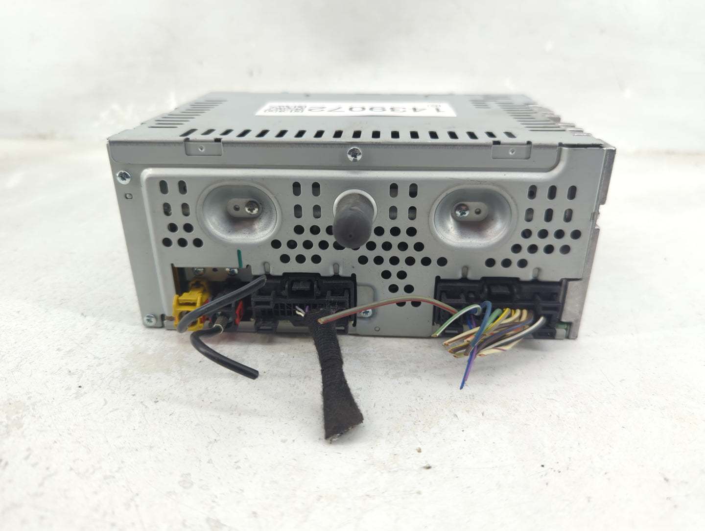 2013-2014 Ford Flex Radio AM FM Cd Player Receiver Replacement P/N:DA8T-19C107-JB Fits Fits 2013 2014 OEM Used Auto Parts - 