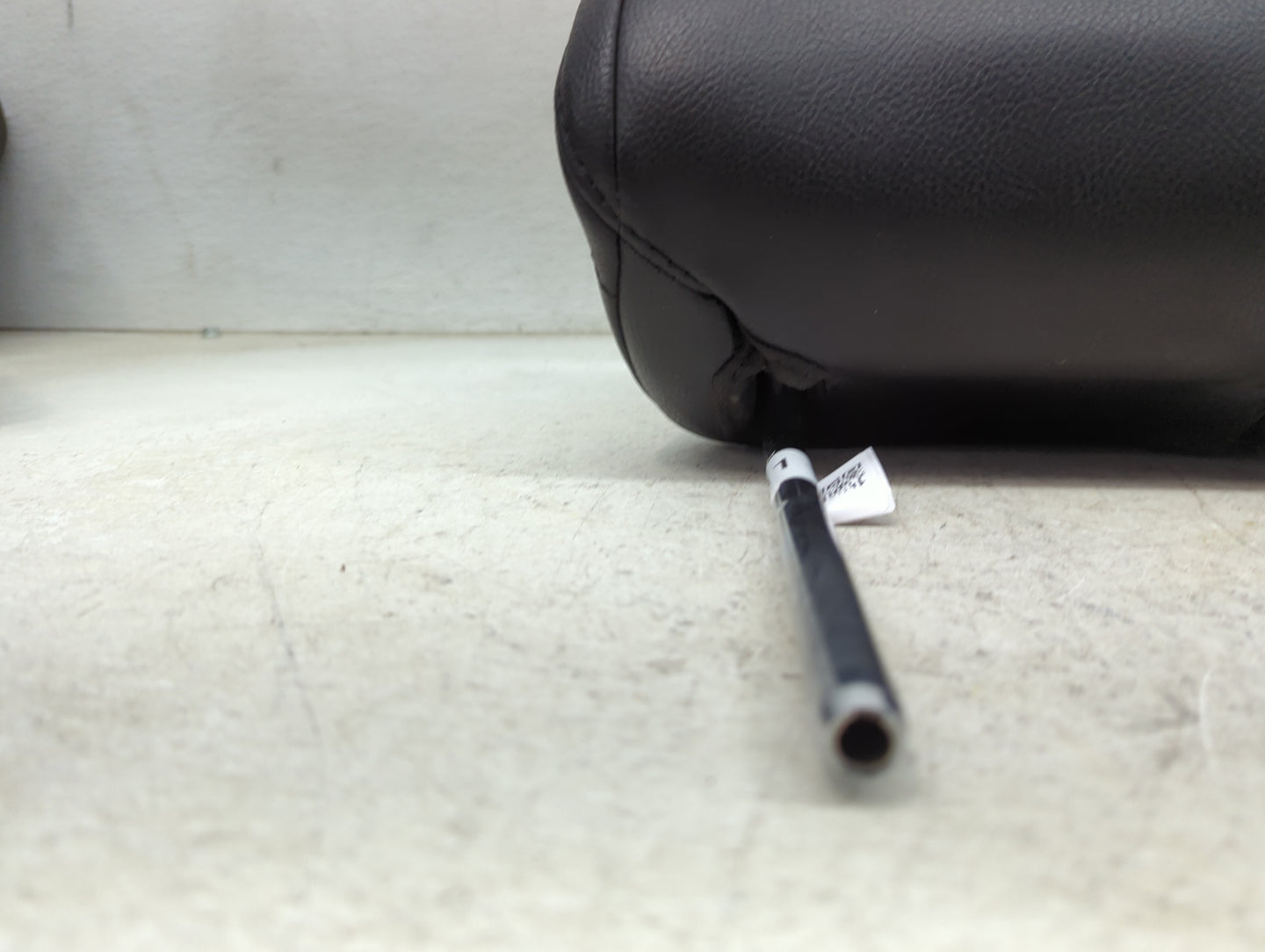 2014 Ford Flex Headrest Head Rest Front Driver Passenger Seat Fits OEM Used Auto Parts - Oemusedautoparts1.com