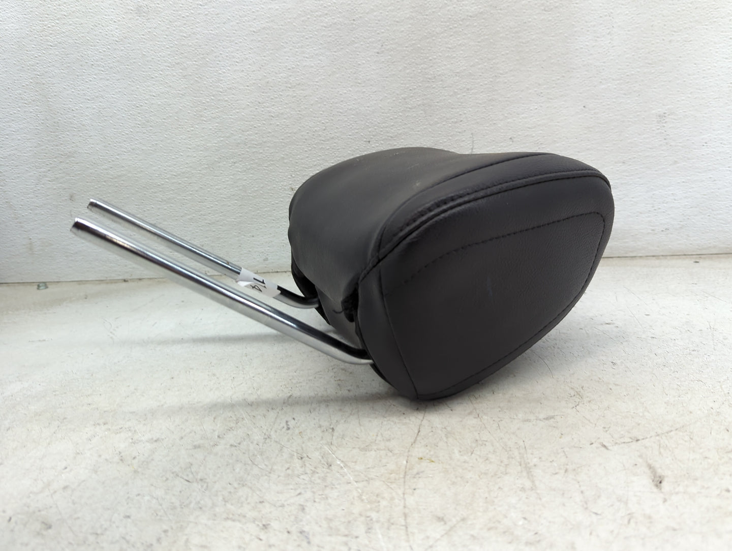 2014 Ford Flex Headrest Head Rest Front Driver Passenger Seat Fits OEM Used Auto Parts - Oemusedautoparts1.com