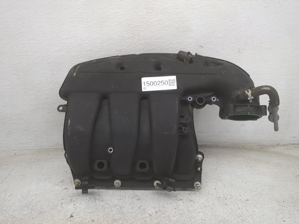 2014 Ford Flex Air Intake Manifold P/N:AT4E-9424-DG Fits OEM Used Auto Parts - Oemusedautoparts1.com