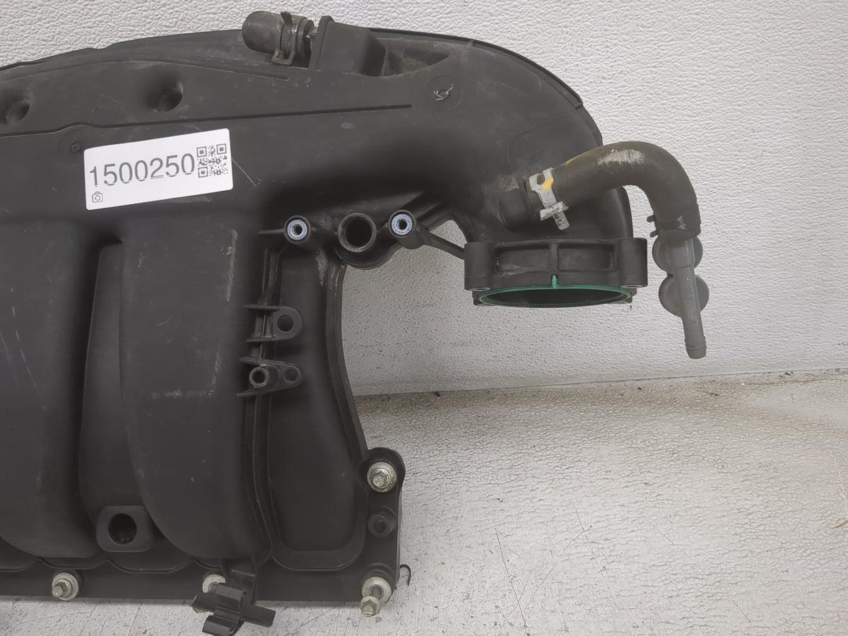 2014 Ford Flex Air Intake Manifold P/N:AT4E-9424-DG Fits OEM Used Auto Parts - Oemusedautoparts1.com