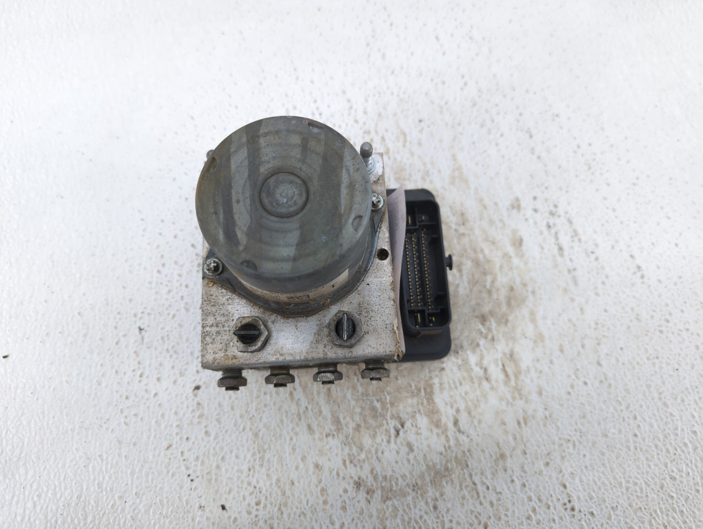 2014-2019 Ford Flex ABS Pump Control Module Replacement P/N:FA83-2C405-A DA83-2C405-B Fits Fits 2014 2015 2016 2017 2018 201