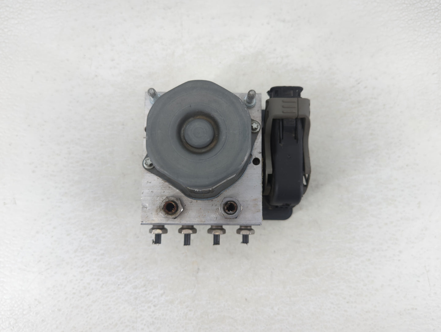 2013-2014 Ford Flex ABS Pump Control Module Replacement P/N:DA83-2C405-AG Fits Fits 2013 2014 OEM Used Auto Parts - Oemuseda