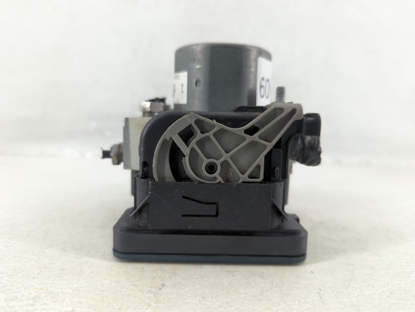 2013-2014 Ford Flex ABS Pump Control Module Replacement P/N:DA83-2C405-AG Fits Fits 2013 2014 OEM Used Auto Parts - Oemuseda