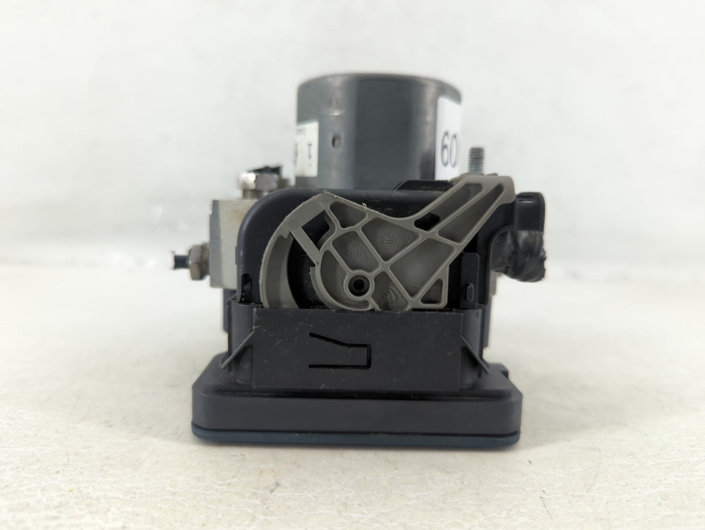2013-2014 Ford Flex ABS Pump Control Module Replacement P/N:DA83-2C405-AG Fits Fits 2013 2014 OEM Used Auto Parts - Oemuseda