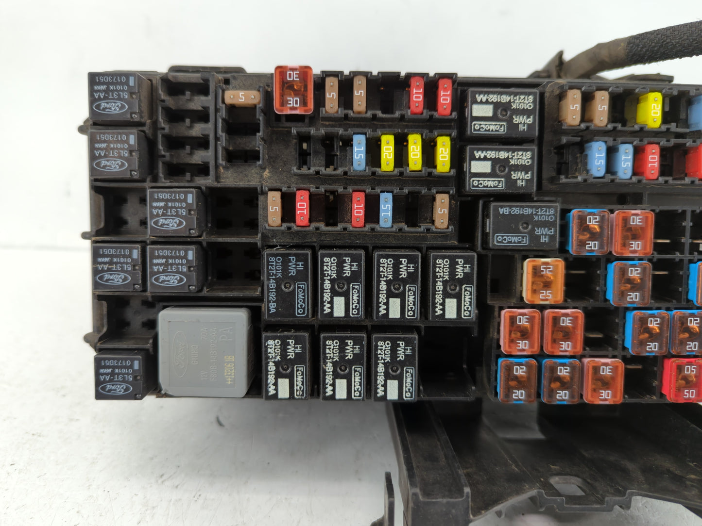 2013-2015 Ford Flex Fusebox Fuse Box Panel Relay Module P/N:DG1T-14A003-BA Fits Fits 2013 2014 2015 OEM Used Auto Parts - Oe